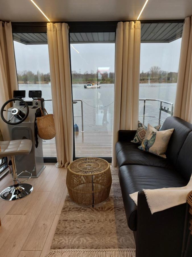 Lemuria Houseboat - Plywajacy Domek Na Wodzie Wroclaw Exterior photo